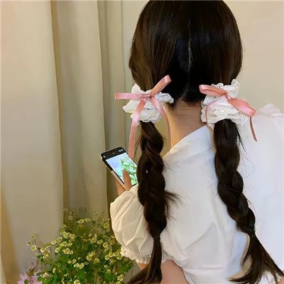 珍珍的发屋海报